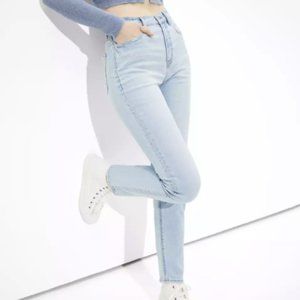 Mom Jean - Light Wash